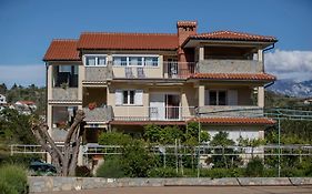 Apartmani Ana & Milo